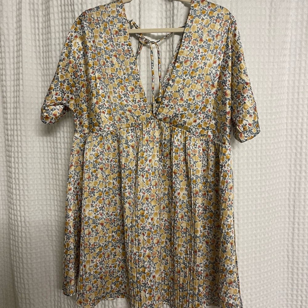 floral mini dress